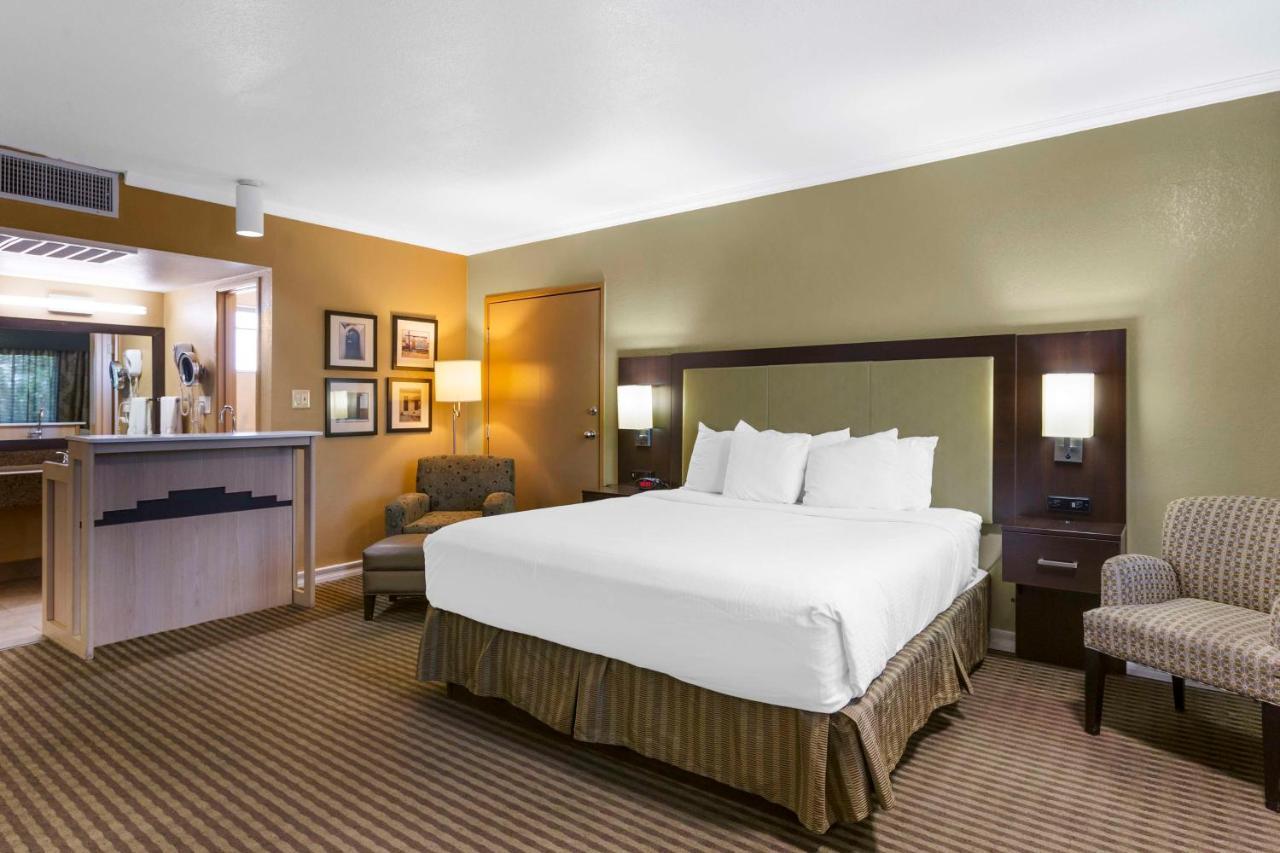 טוסון Best Western Royal Sun Inn & Suites מראה חיצוני תמונה